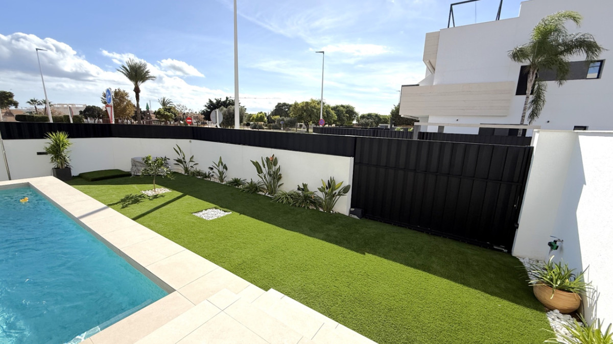 3 Bed Apartment for sale in Pilar De La Horadada Costa Blanca, Alicante, Spain
