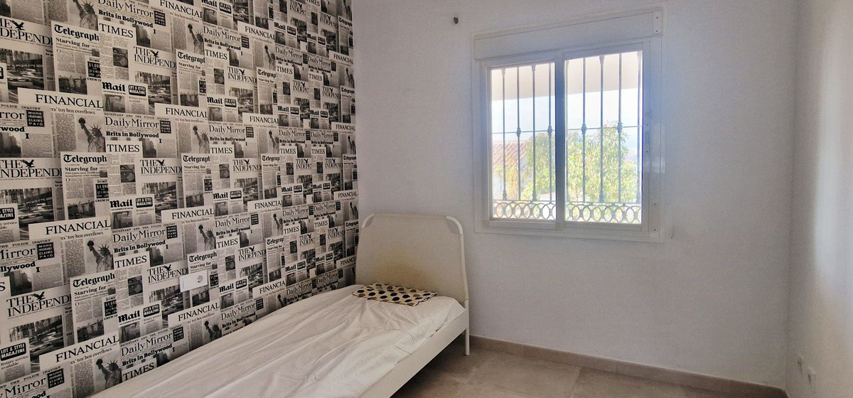 3 Bed Townhouse for sale in Arenas Costa Del Sol East, Málaga, Spain