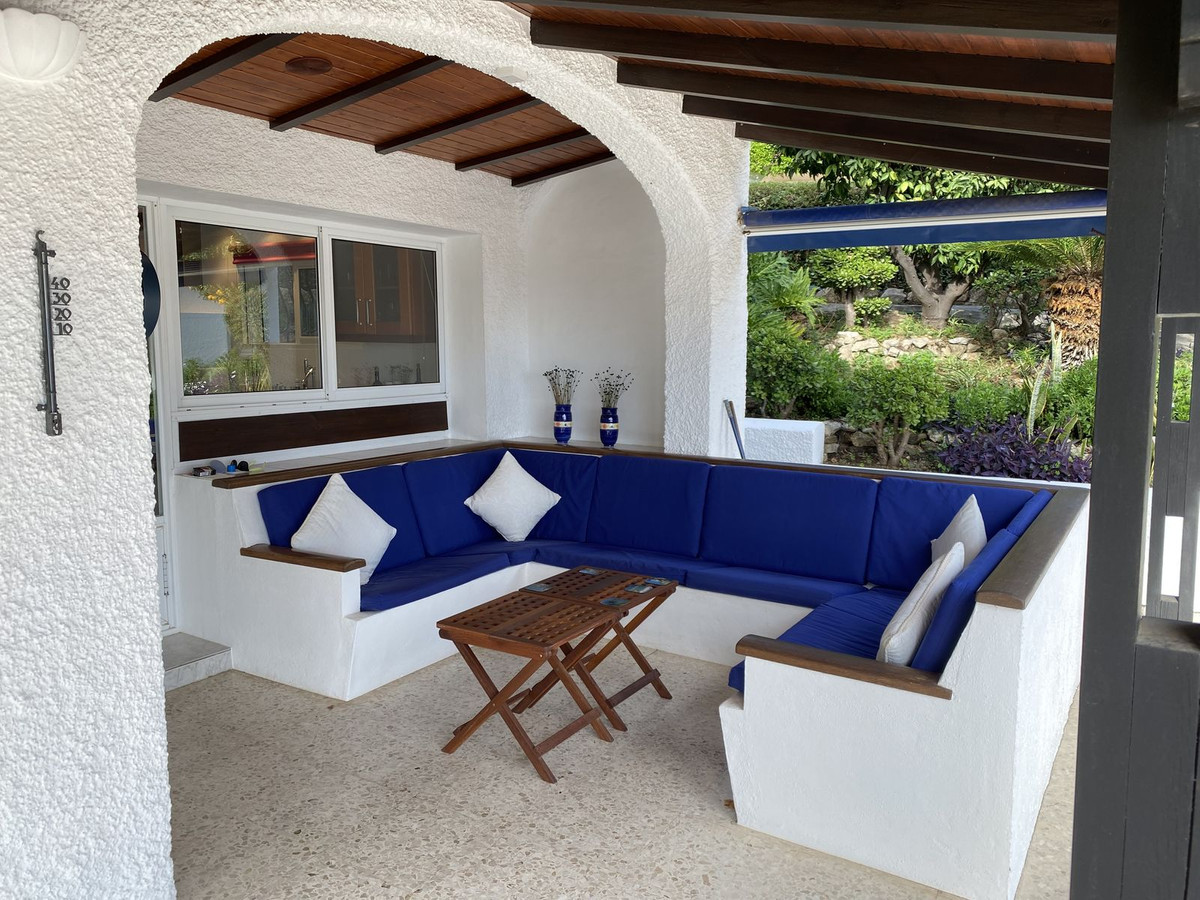 Se vende Villa - Chalet de 4 dormitorios en Costa Del Sol, Málaga, España
