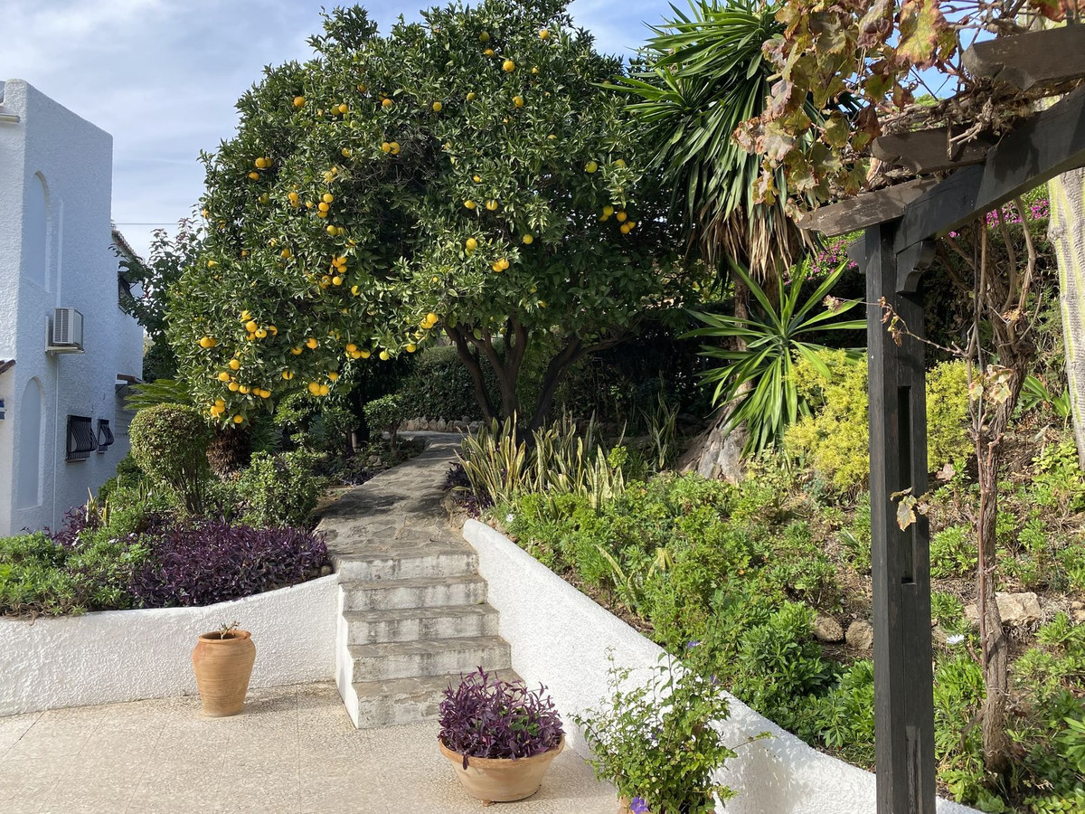 Se vende Villa - Chalet de 4 dormitorios en Costa Del Sol, Málaga, España