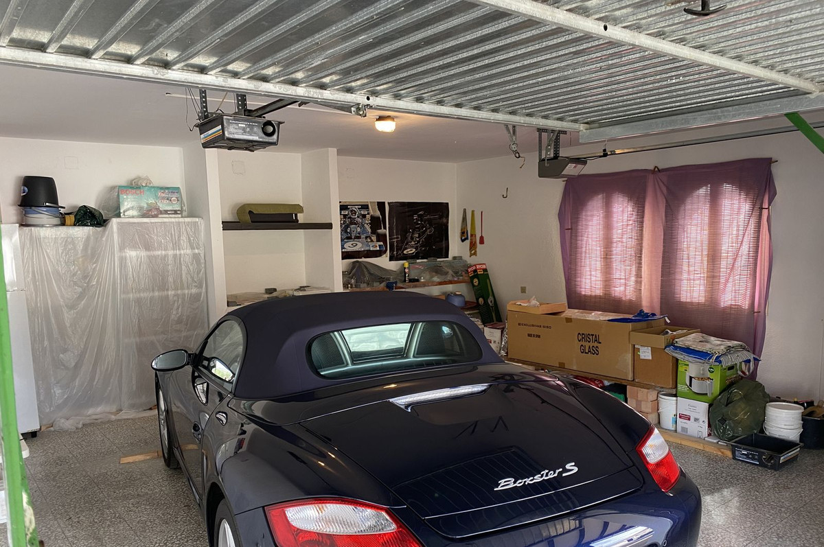 Se vende Villa - Chalet de 4 dormitorios en Costa Del Sol, Málaga, España