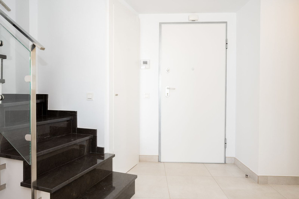 3 Bed Apartment for sale in Altos De Los Monteros Costa Del Sol, Málaga, Spain