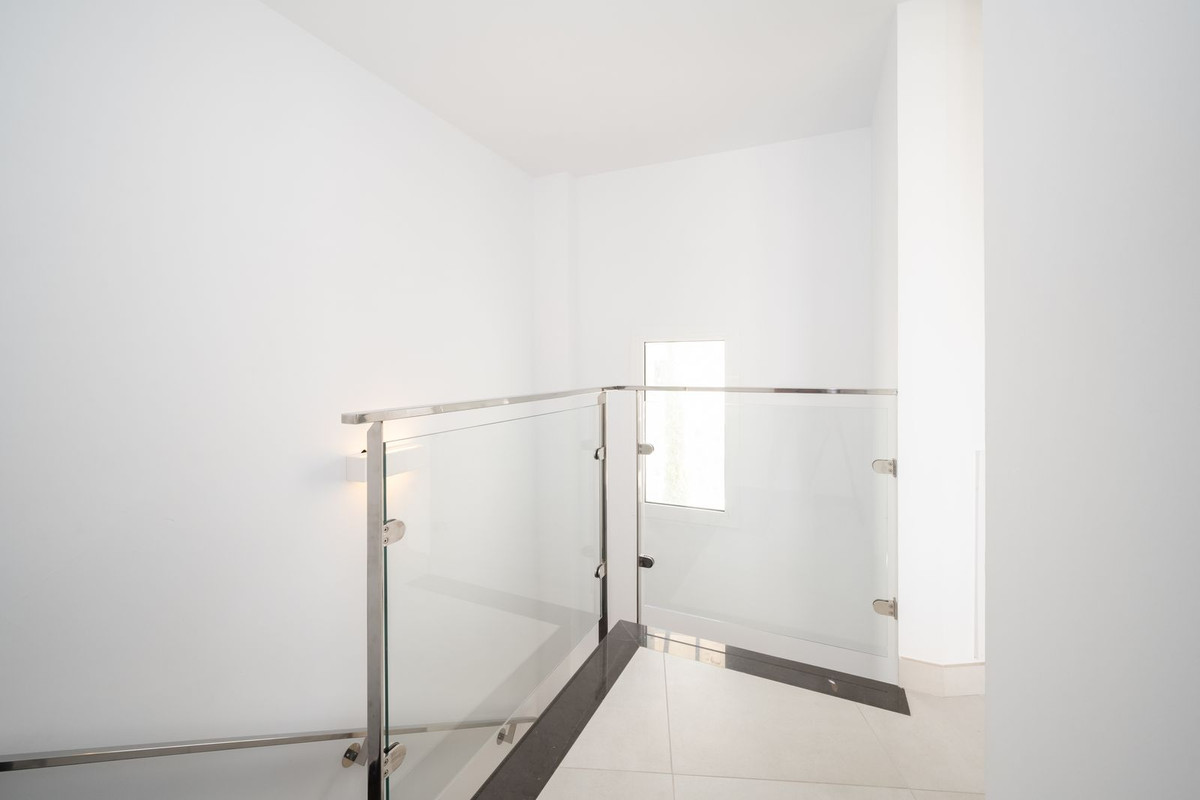 3 Bed Apartment for sale in Altos De Los Monteros Costa Del Sol, Málaga, Spain