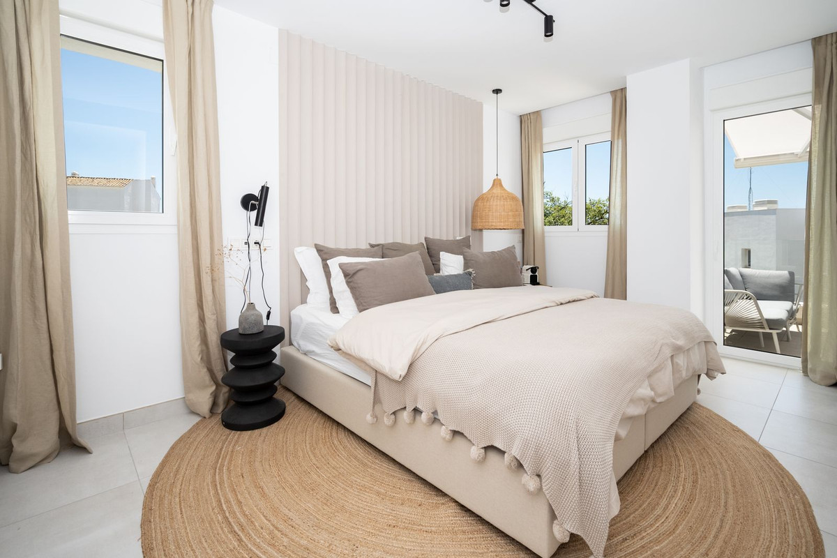 3 Bed Apartment for sale in Altos De Los Monteros Costa Del Sol, Málaga, Spain
