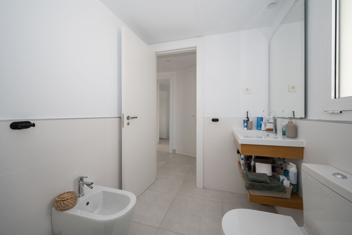 3 Bed Apartment for sale in Altos De Los Monteros Costa Del Sol, Málaga, Spain