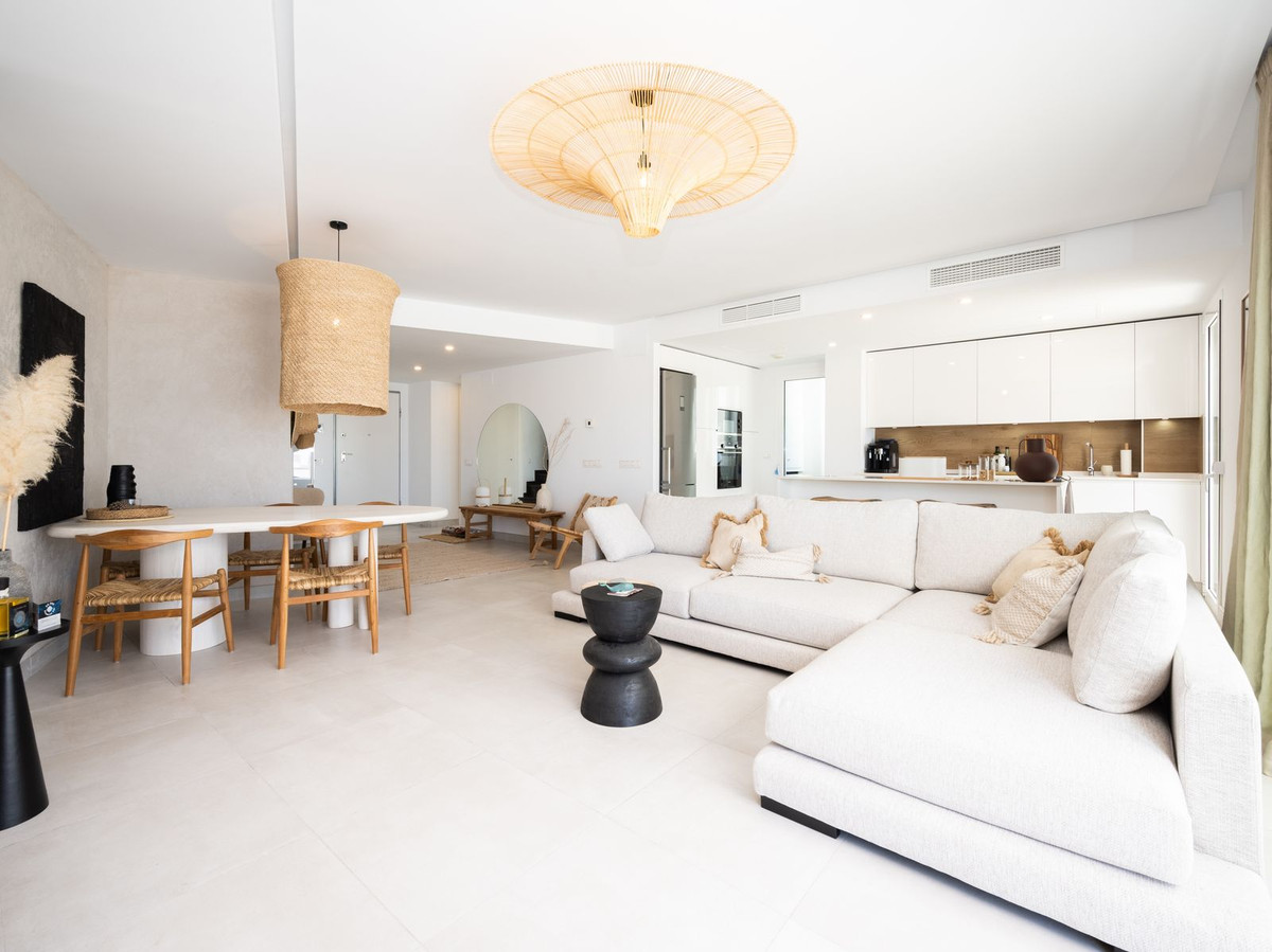 3 Bed Apartment for sale in Altos De Los Monteros Costa Del Sol, Málaga, Spain