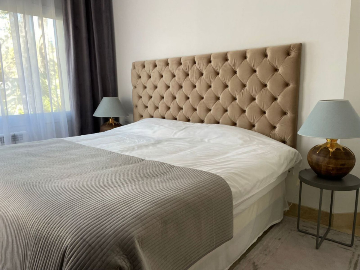 2 Bed Apartment for sale in Nueva Andalucía Costa Del Sol, Málaga, Spain