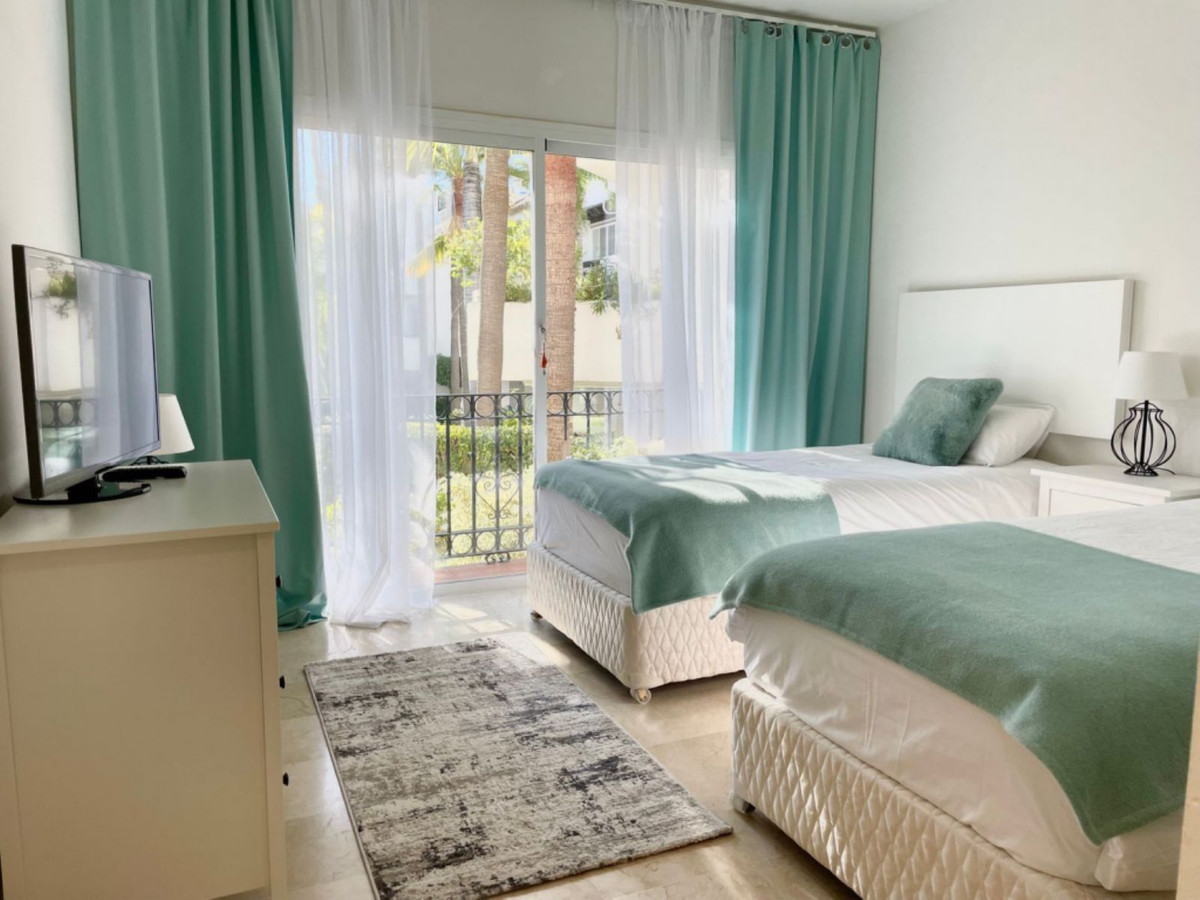 2 Bed Apartment for sale in Nueva Andalucía Costa Del Sol, Málaga, Spain