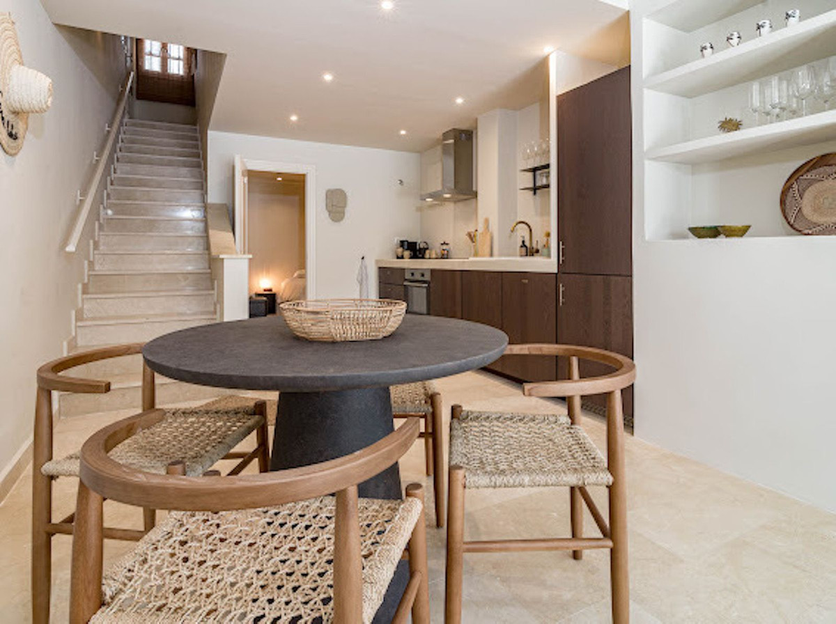 2 Bed Apartment for sale in Nueva Andalucía Costa Del Sol, Málaga, Spain