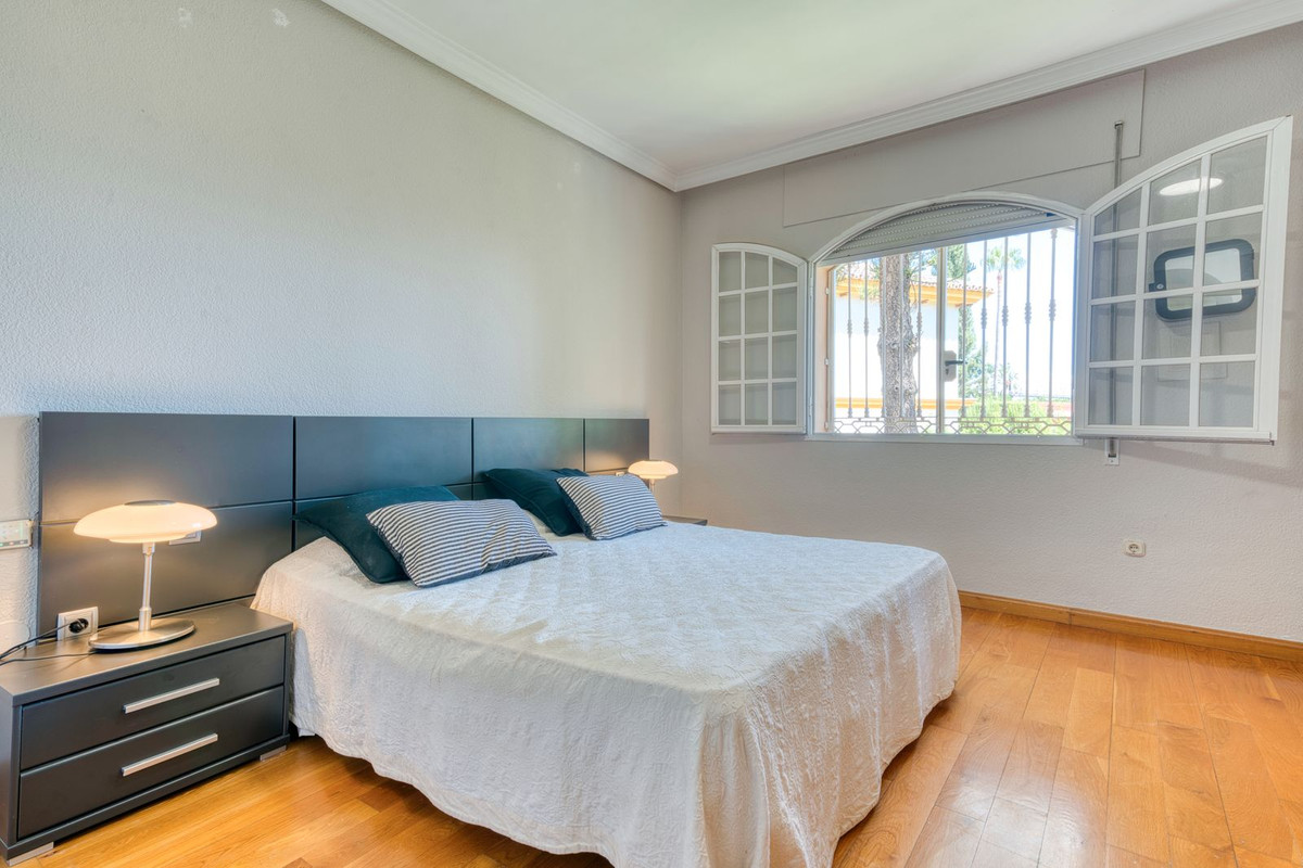 4 Bed Townhouse for sale in El Coto Costa Del Sol, Málaga, Spain