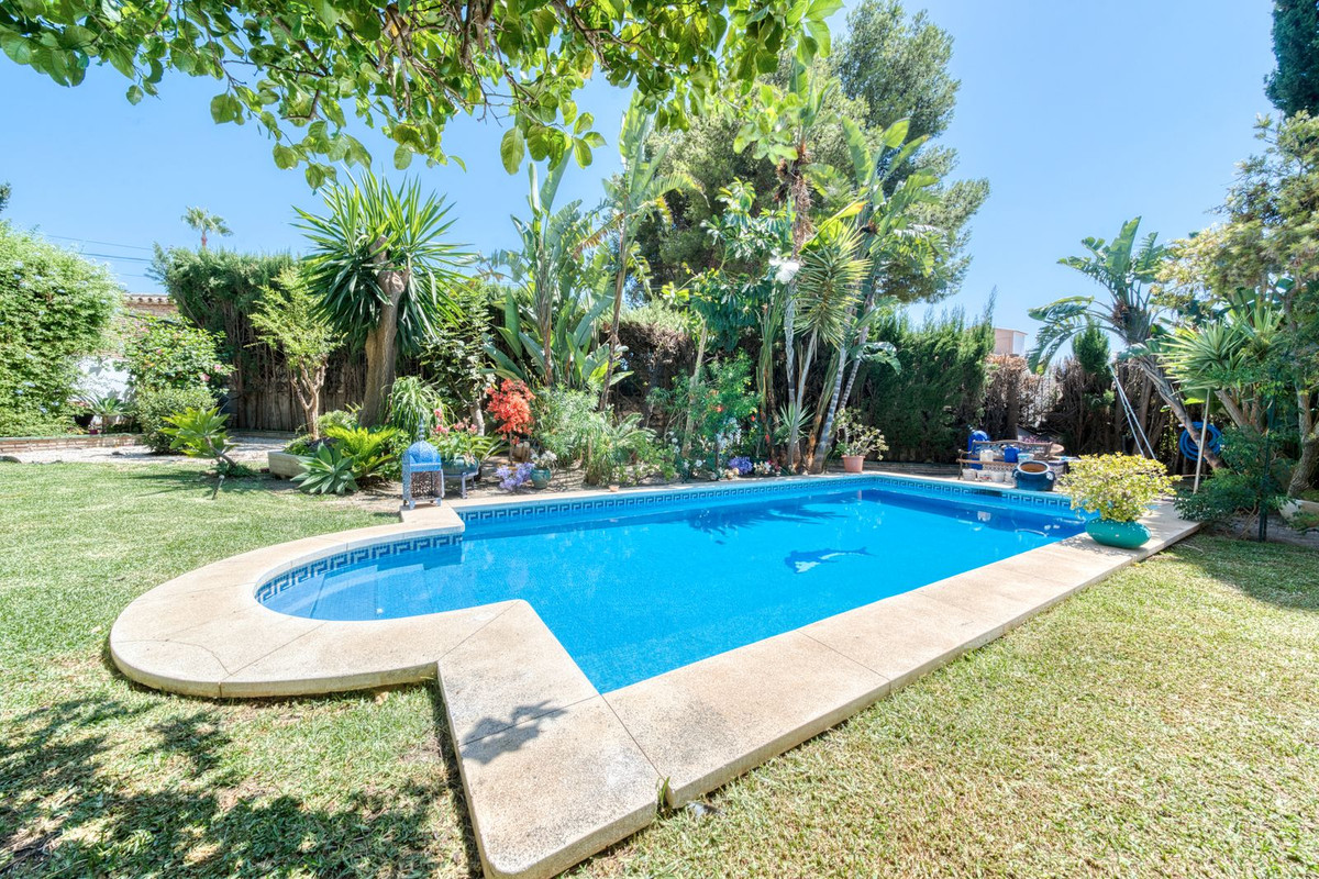 4 Bed Townhouse for sale in El Coto Costa Del Sol, Málaga, Spain