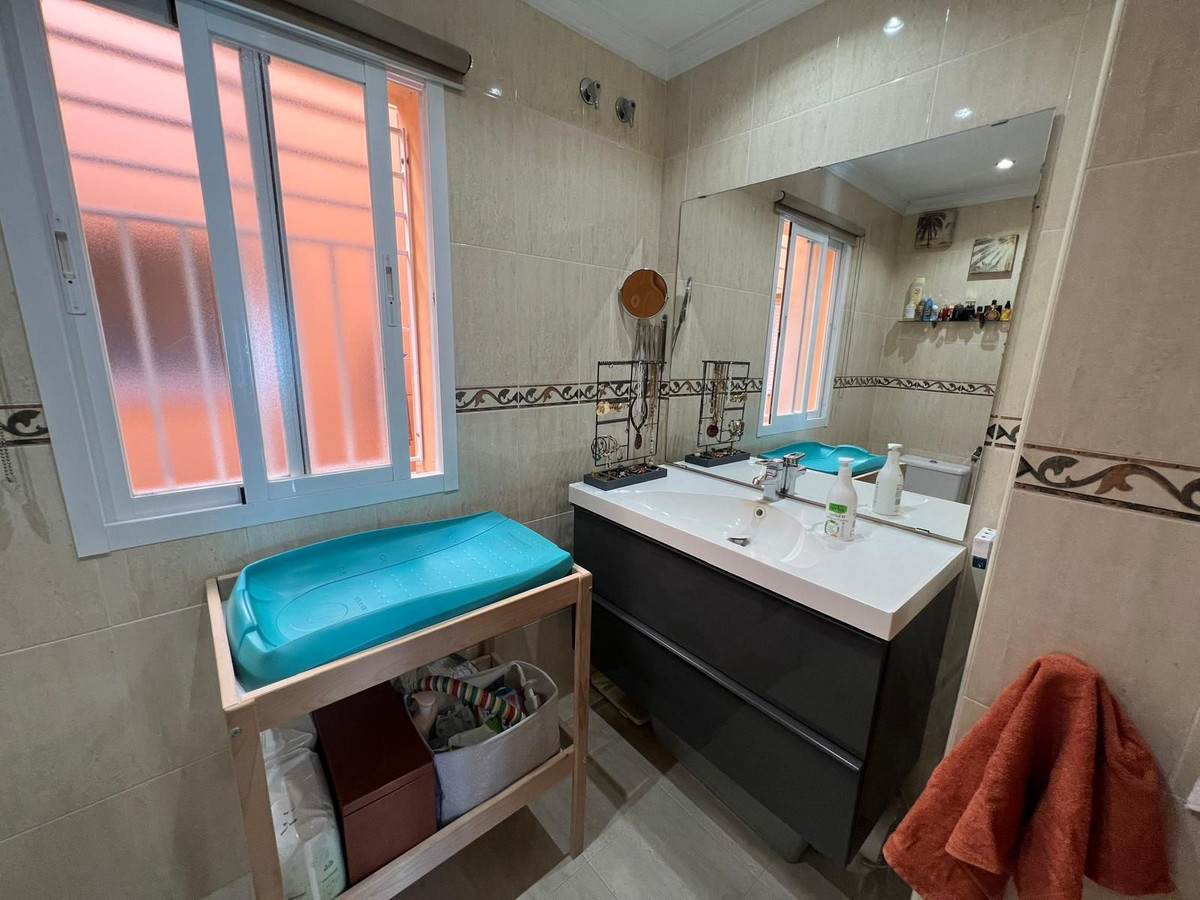 2 Bed Apartment for sale in Las Lagunas Costa Del Sol, Málaga, Spain