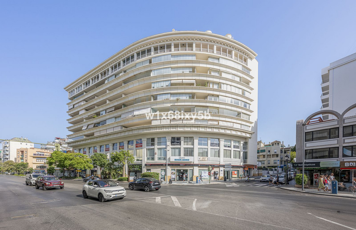 Se vende Local comercial de 2 dormitorios en Costa Del Sol, Málaga, España