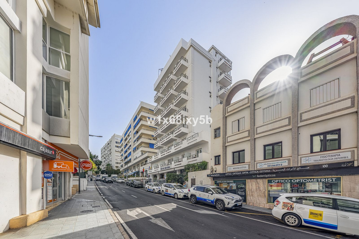 Se vende Local comercial de 2 dormitorios en Costa Del Sol, Málaga, España