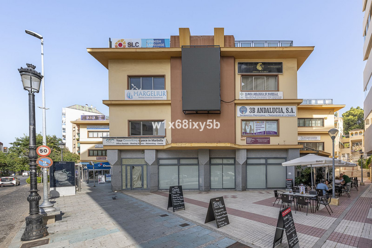 Se vende Local comercial de 2 dormitorios en Costa Del Sol, Málaga, España