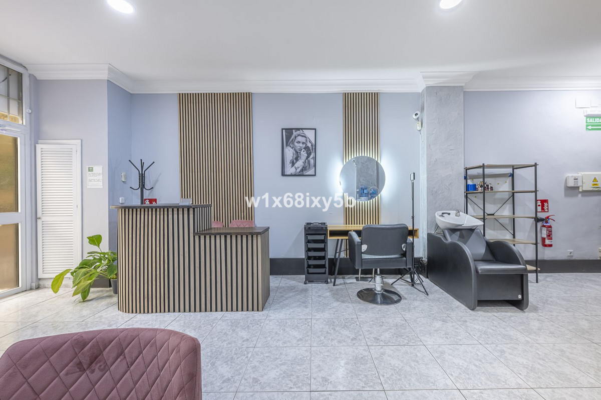 Se vende Local comercial de 2 dormitorios en Costa Del Sol, Málaga, España