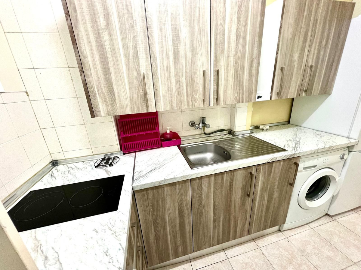 1 Bed Apartment for sale in Fuengirola Costa Del Sol, Málaga, Spain