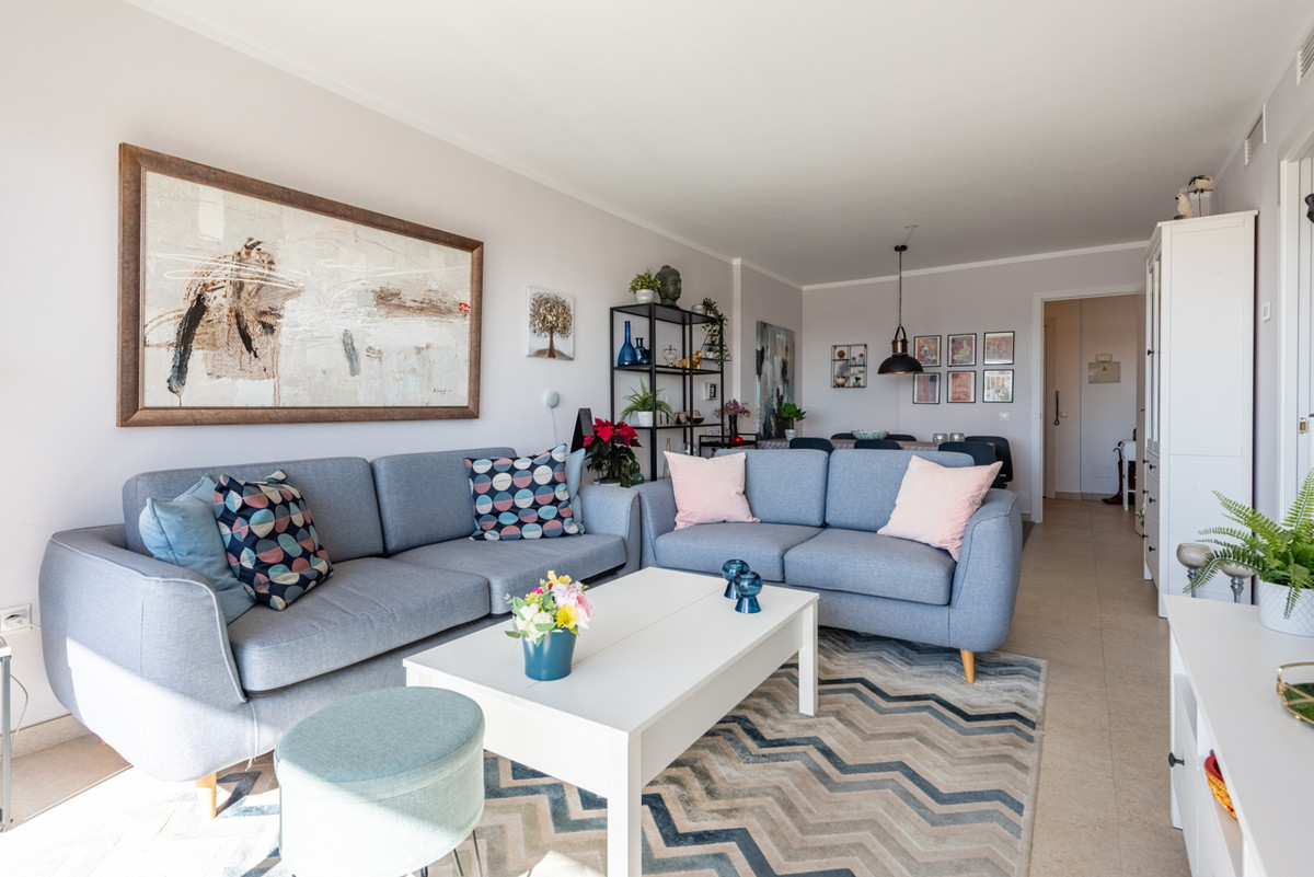 3 Bed Apartment for sale in Fuengirola Costa Del Sol, Málaga, Spain