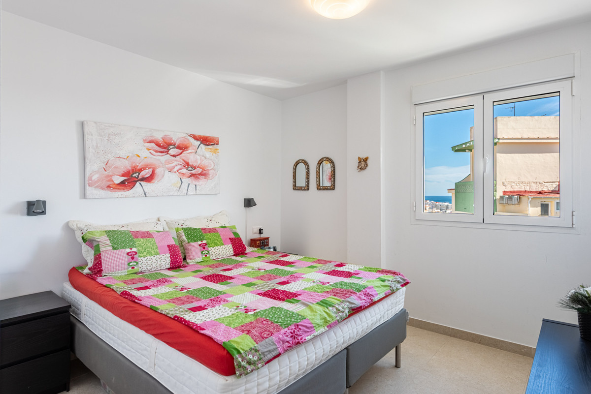 3 Bed Apartment for sale in Fuengirola Costa Del Sol, Málaga, Spain