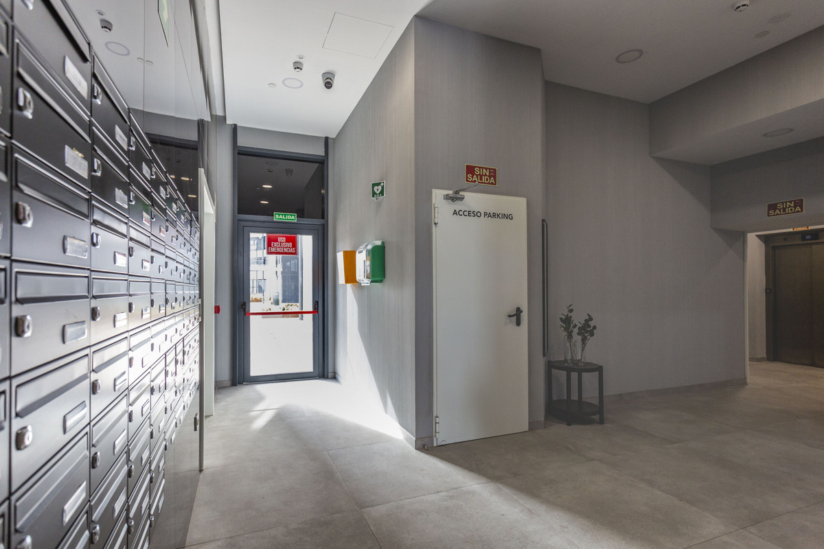 Se vende Apartamento Planta Media de 2 dormitorios en Costa Del Sol, Málaga, España