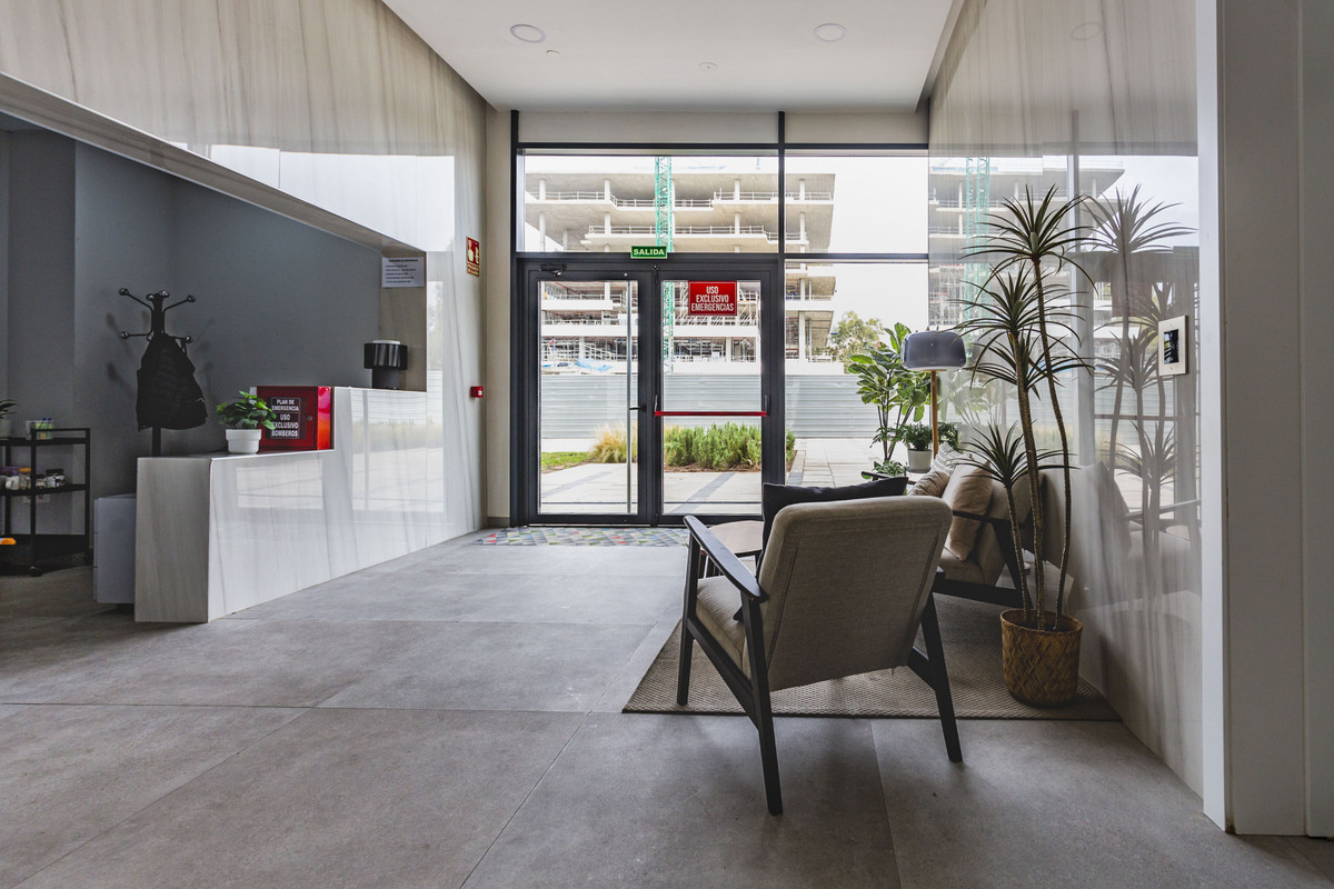 Se vende Apartamento Planta Media de 2 dormitorios en Costa Del Sol, Málaga, España