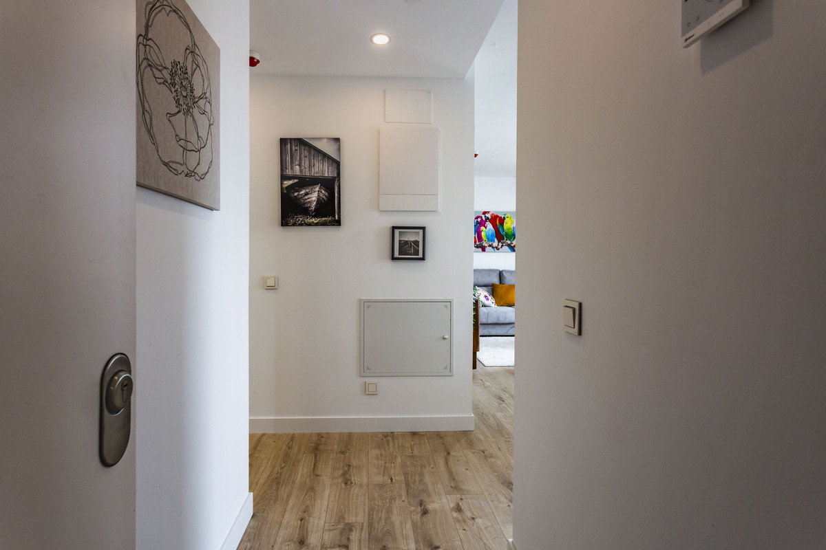 Se vende Apartamento Planta Media de 2 dormitorios en Costa Del Sol, Málaga, España