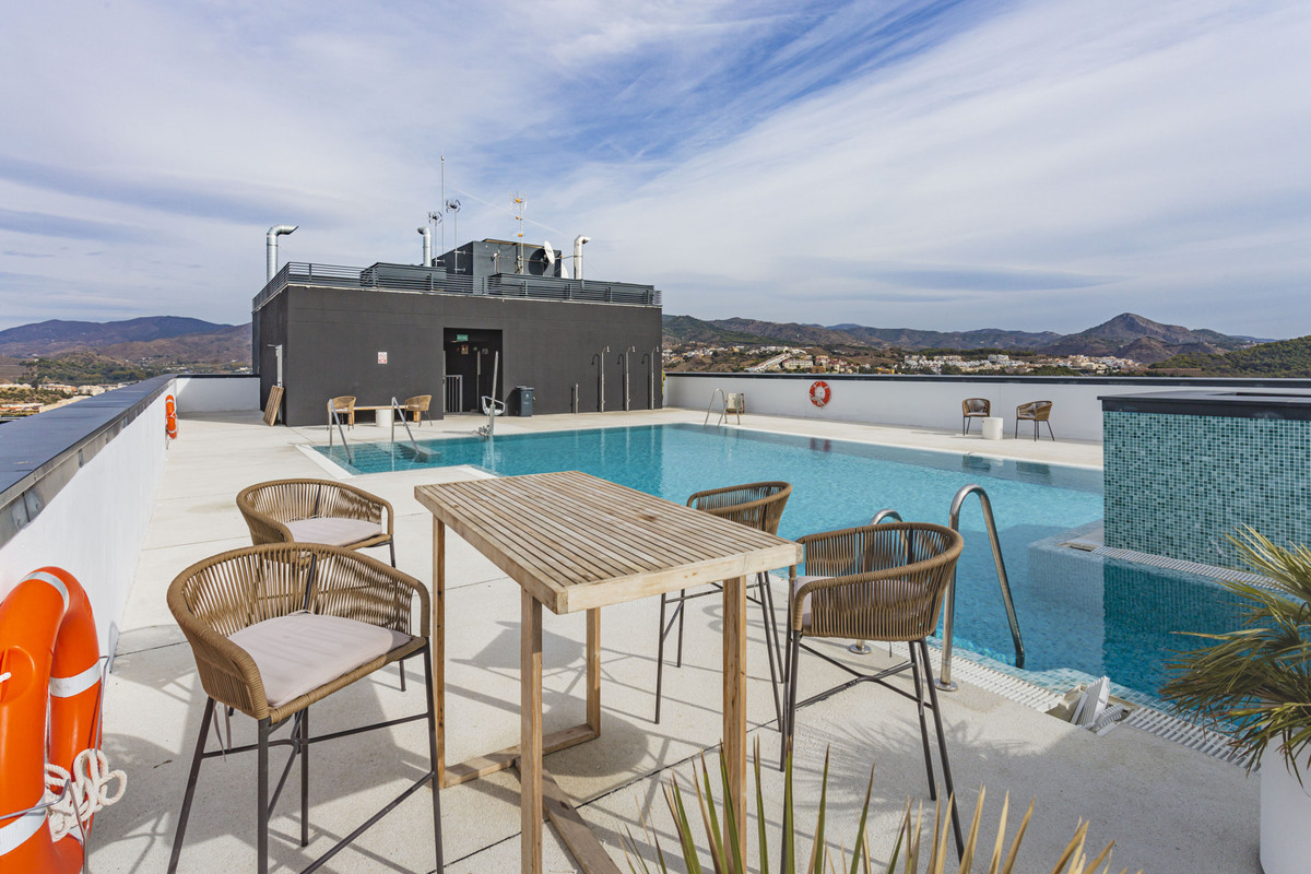 Se vende Apartamento Planta Media de 2 dormitorios en Costa Del Sol, Málaga, España