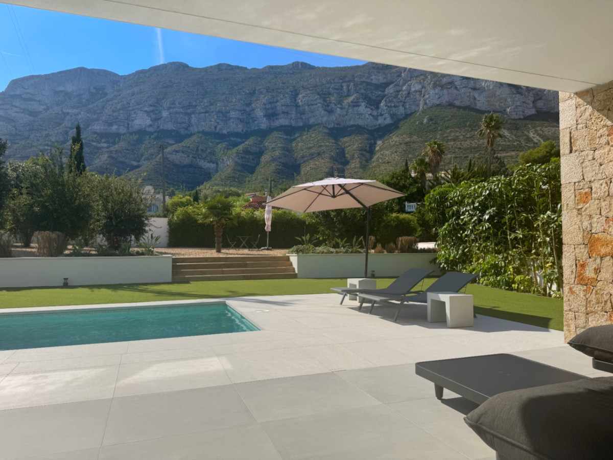 4 Bed Townhouse for sale in Denia Costa Blanca, Alicante, Spain