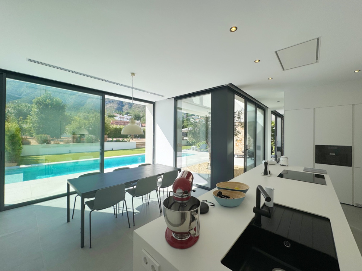 4 Bed Townhouse for sale in Denia Costa Blanca, Alicante, Spain