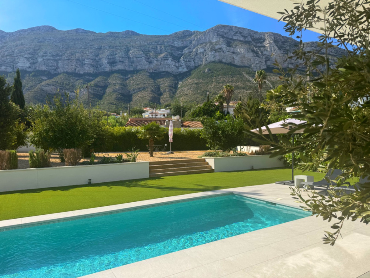 4 Bed Townhouse for sale in Denia Costa Blanca, Alicante, Spain