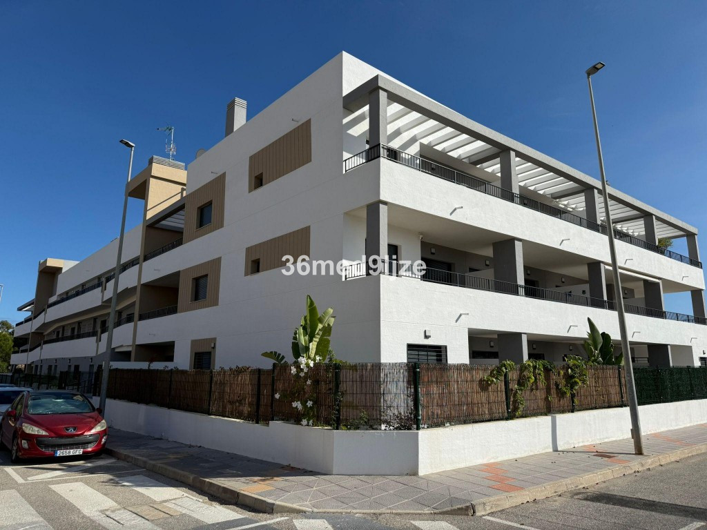 1 Bed Apartment for sale in Mil Palmeras Costa Blanca, Alicante, Spain