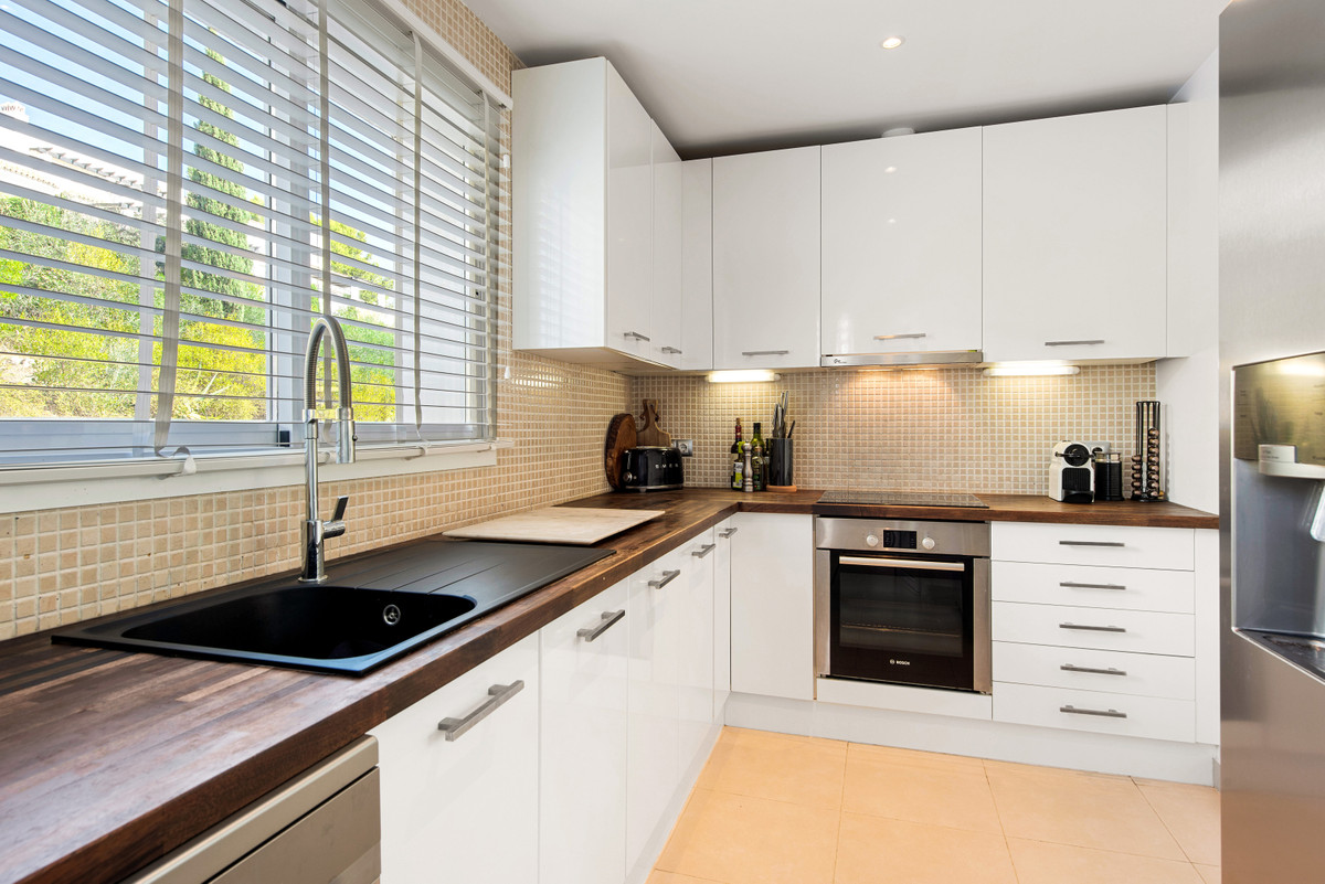 2 Bed Apartment for sale in Nueva Andalucía Costa Del Sol, Málaga, Spain