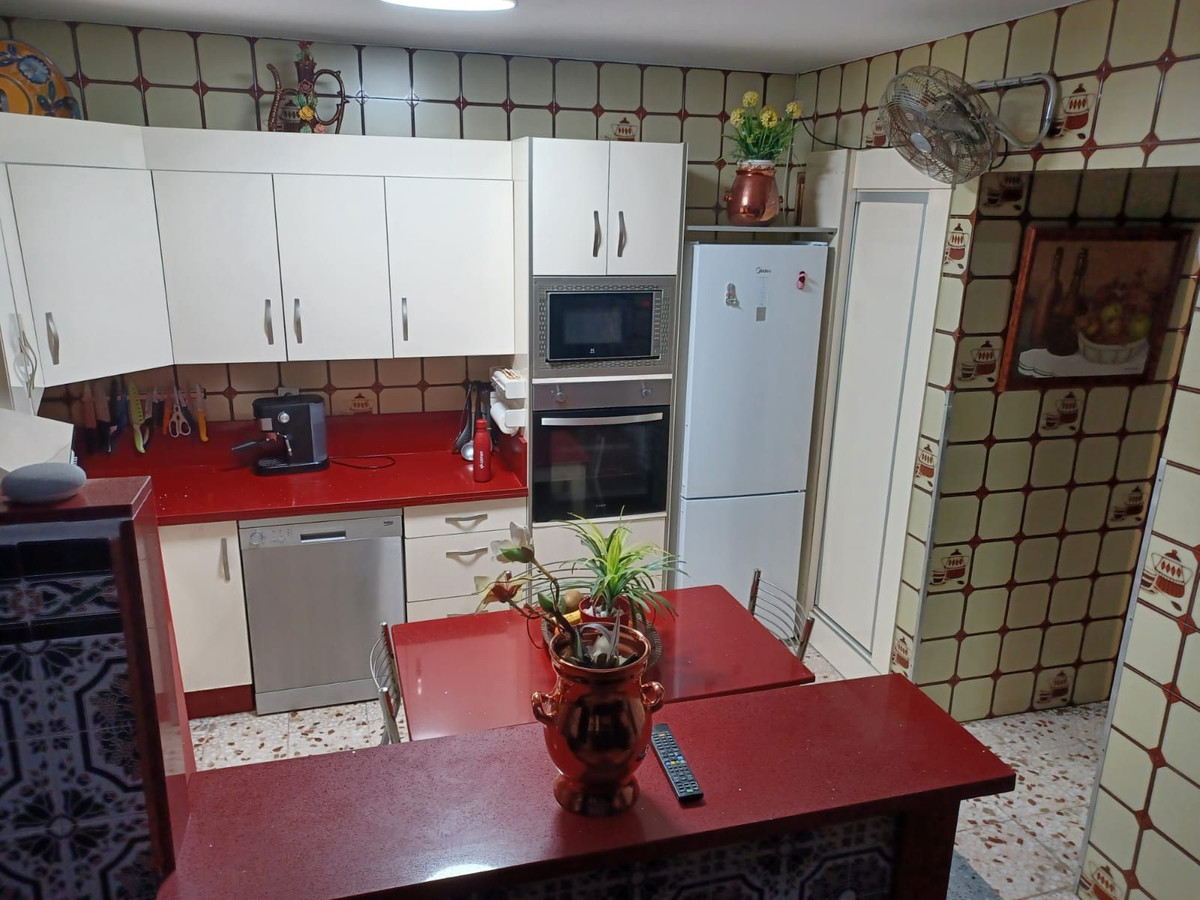 Se vende Adosada de 4 dormitorios en Costa Del Sol, Cadiz, España