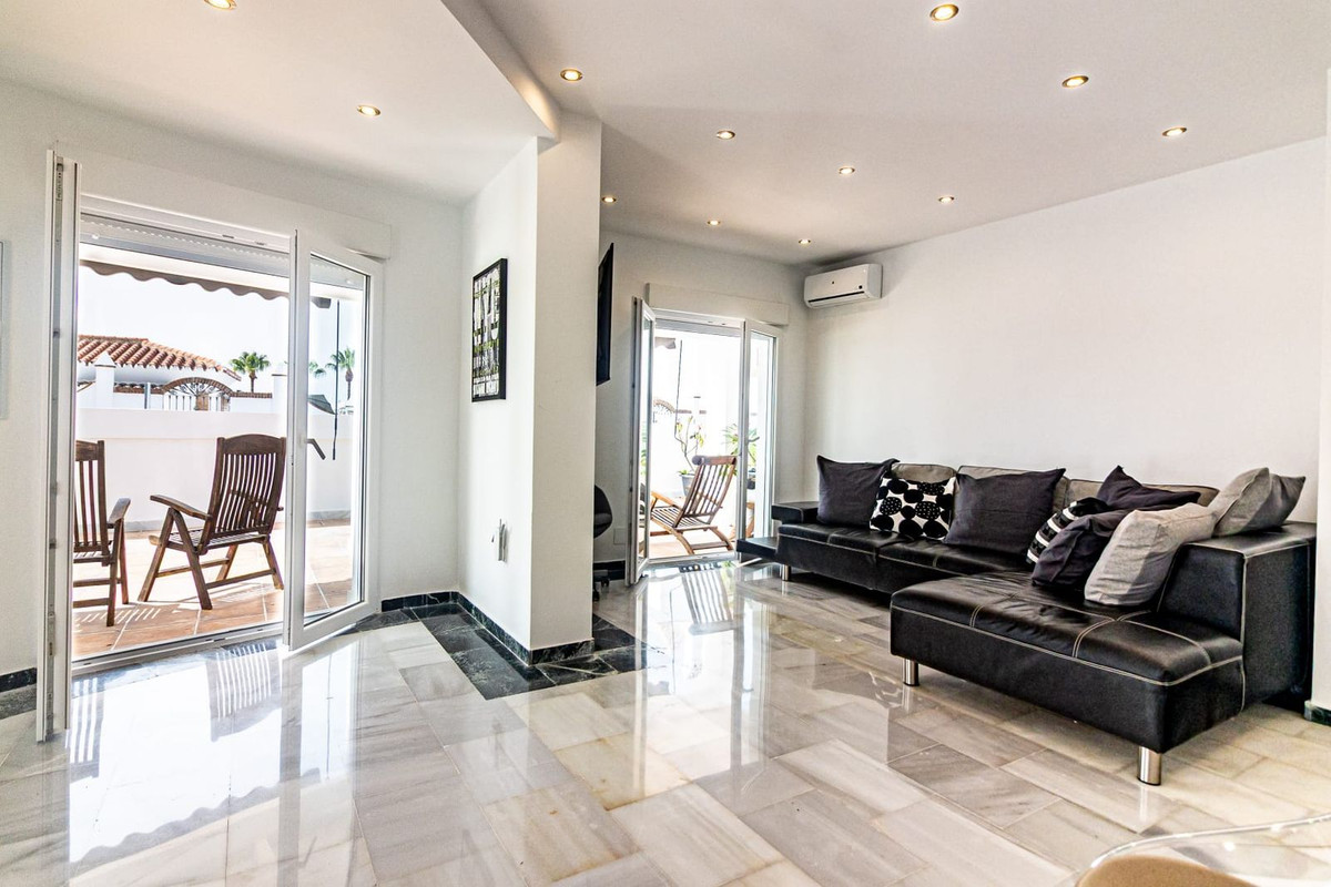 Se vende Villa - Chalet de 5 dormitorios en Costa Del Sol, Málaga, España