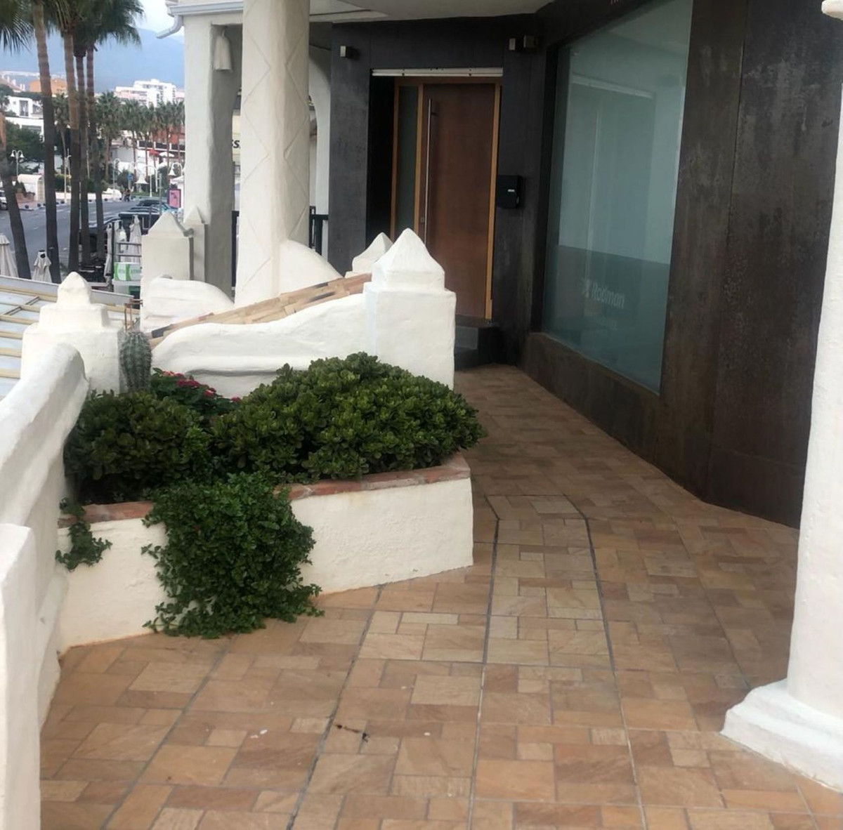Commercial unit for sale in Benalmadena Costa Costa Del Sol, Málaga, Spain