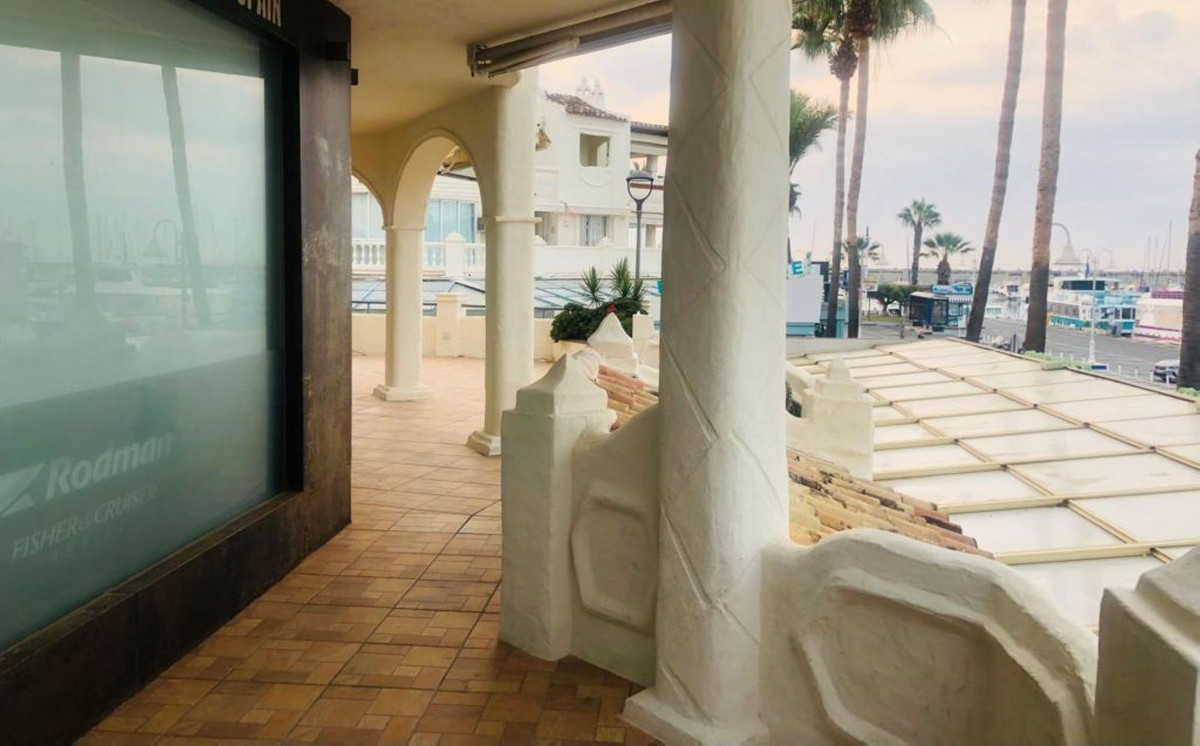 Commercial unit for sale in Benalmadena Costa Costa Del Sol, Málaga, Spain