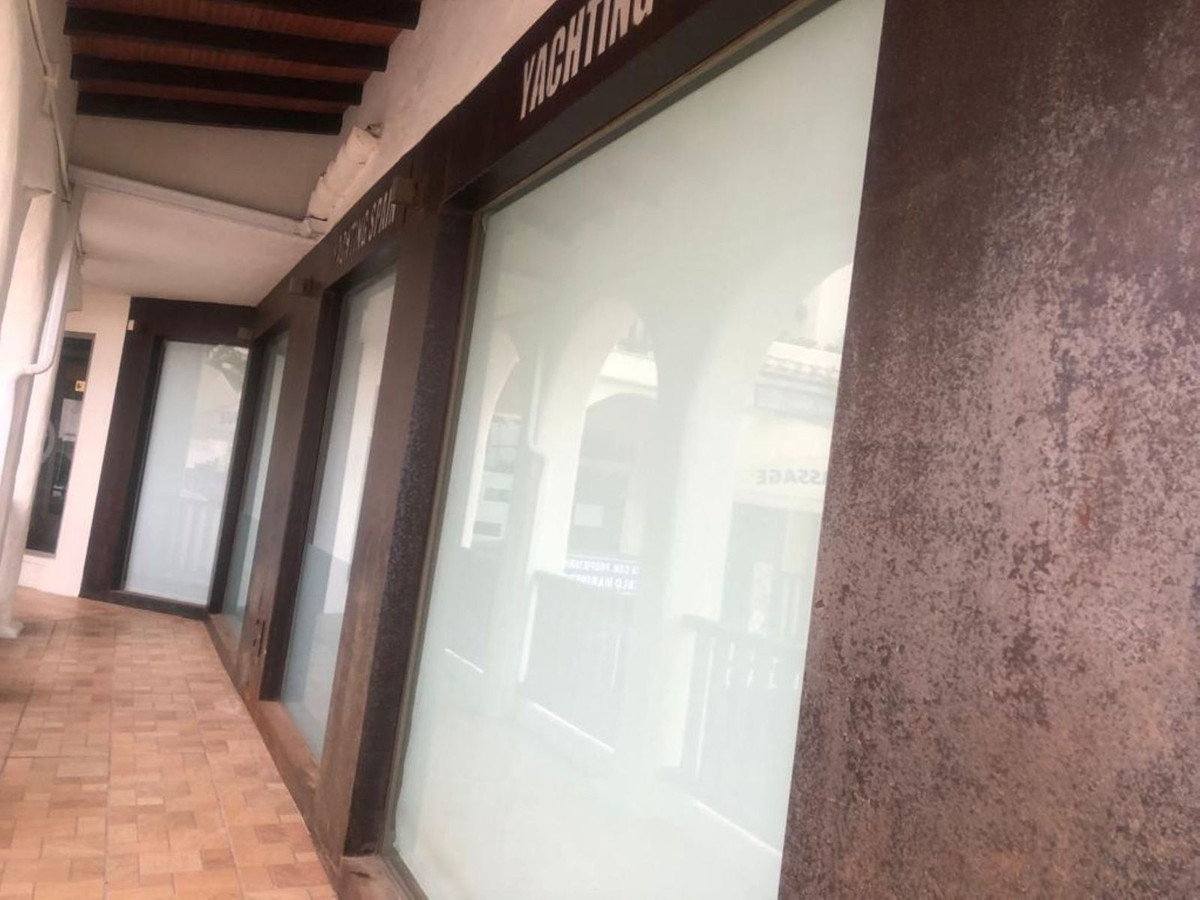 Commercial unit for sale in Benalmadena Costa Costa Del Sol, Málaga, Spain