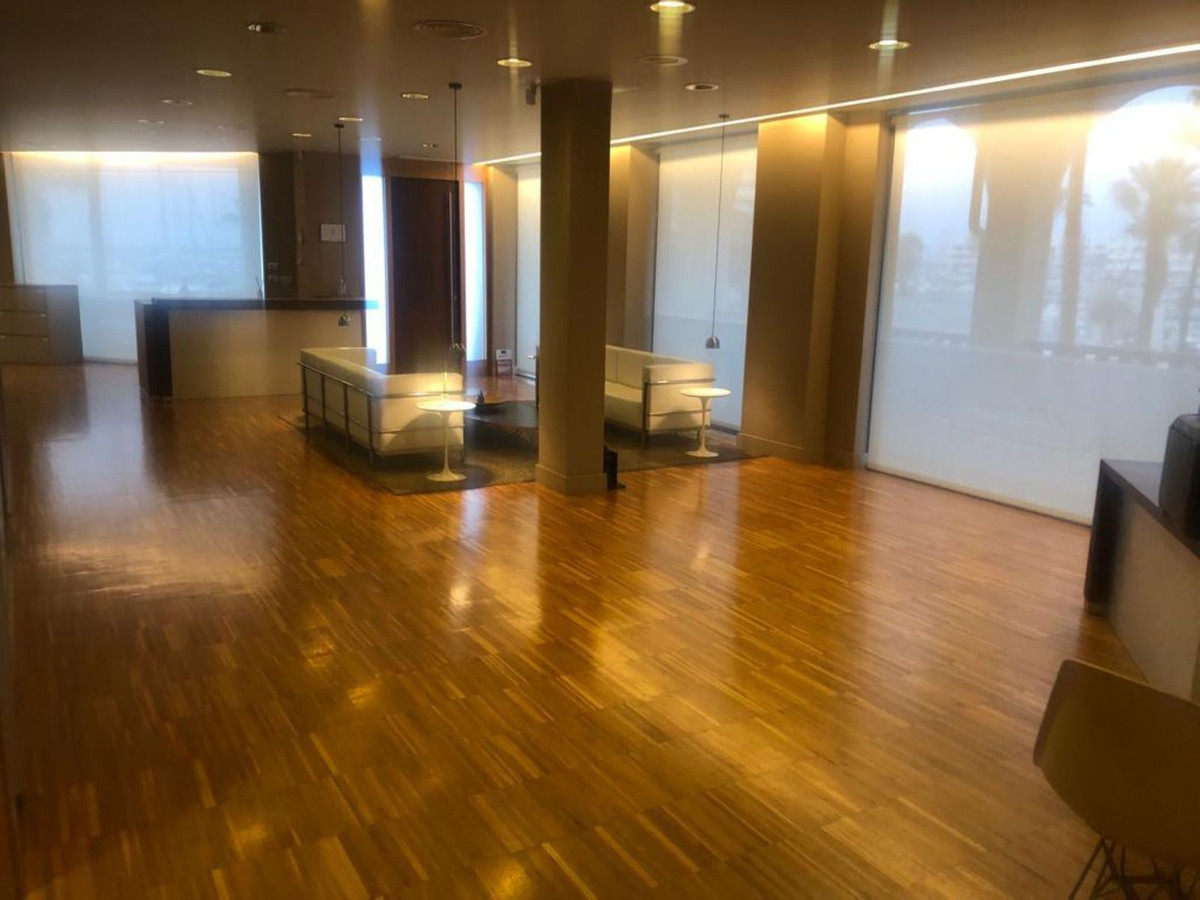 Commercial unit for sale in Benalmadena Costa Costa Del Sol, Málaga, Spain
