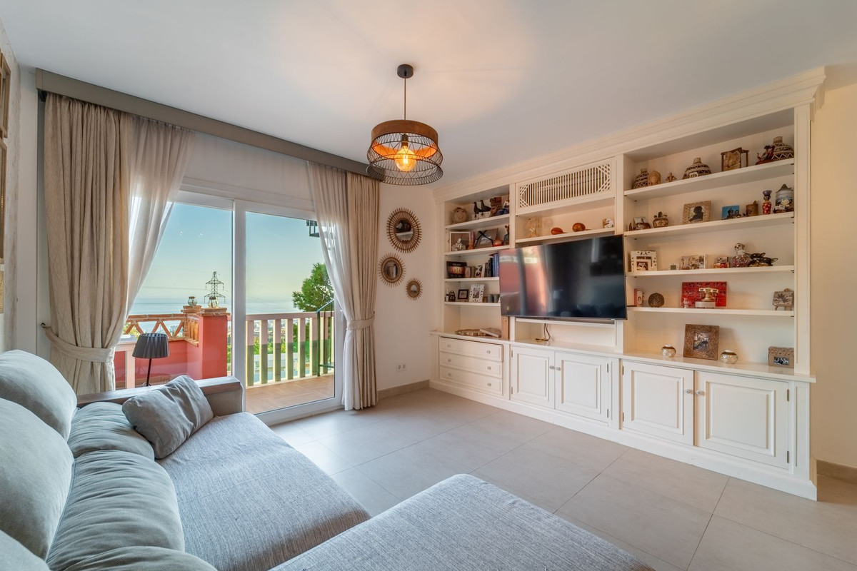 2 Bed Apartment for sale in Benalmadena Costa Del Sol, Málaga, Spain