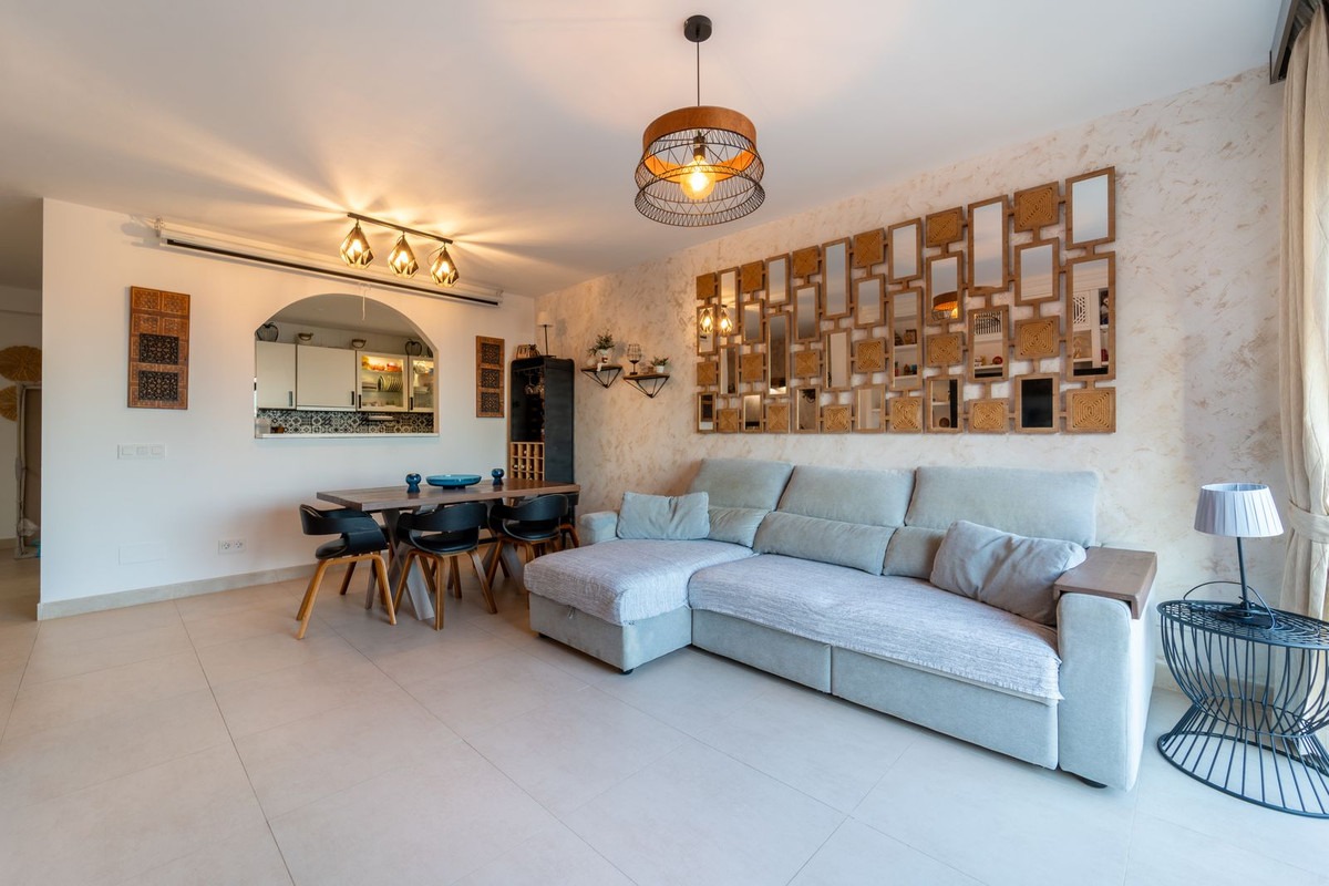 2 Bed Apartment for sale in Benalmadena Costa Del Sol, Málaga, Spain