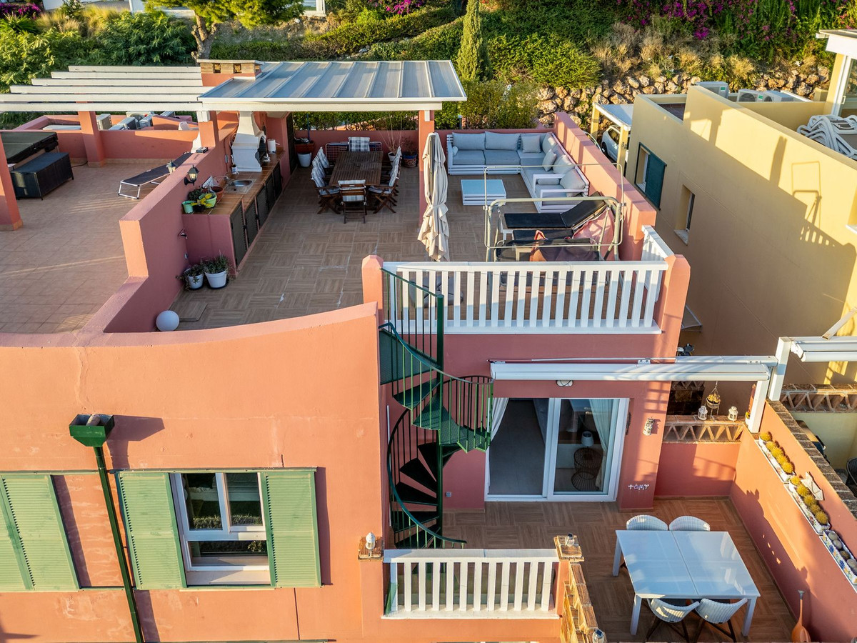 2 Bed Apartment for sale in Benalmadena Costa Del Sol, Málaga, Spain