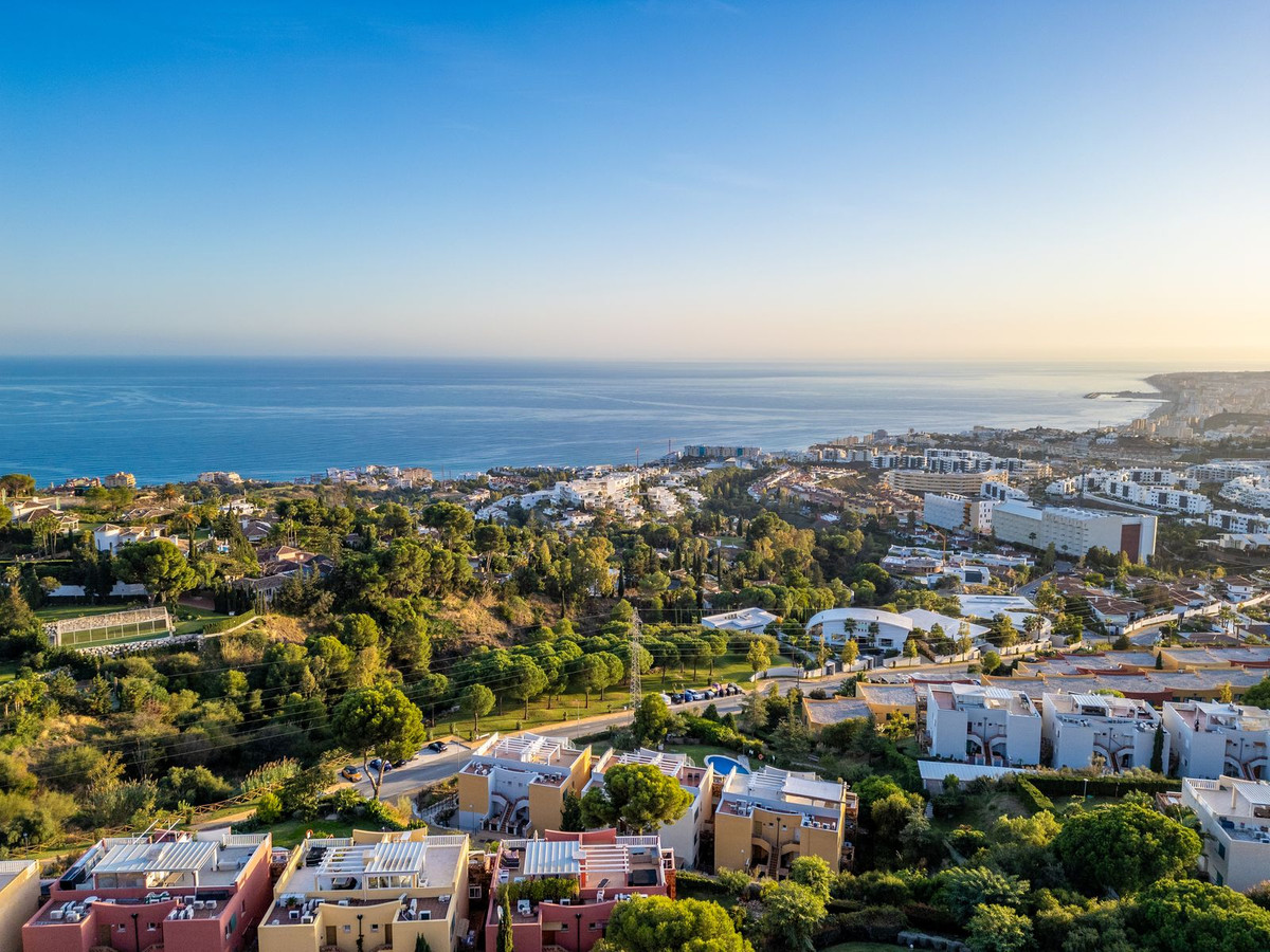 2 Bed Apartment for sale in Benalmadena Costa Del Sol, Málaga, Spain