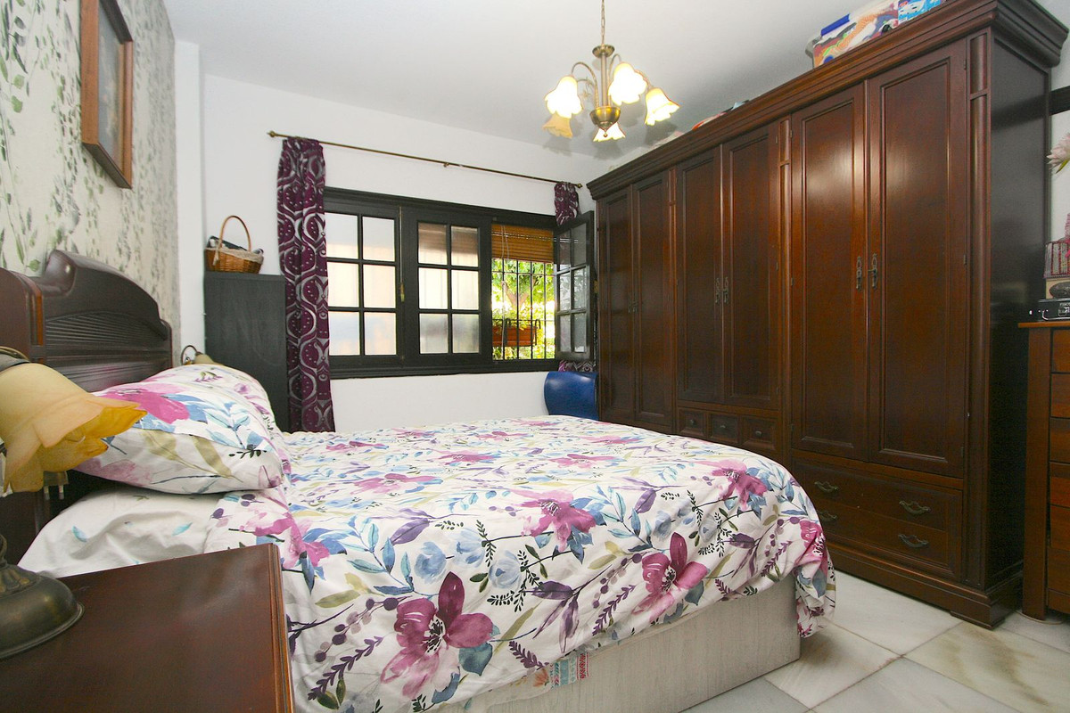 2 Bed Apartment for sale in Fuengirola Costa Del Sol, Málaga, Spain