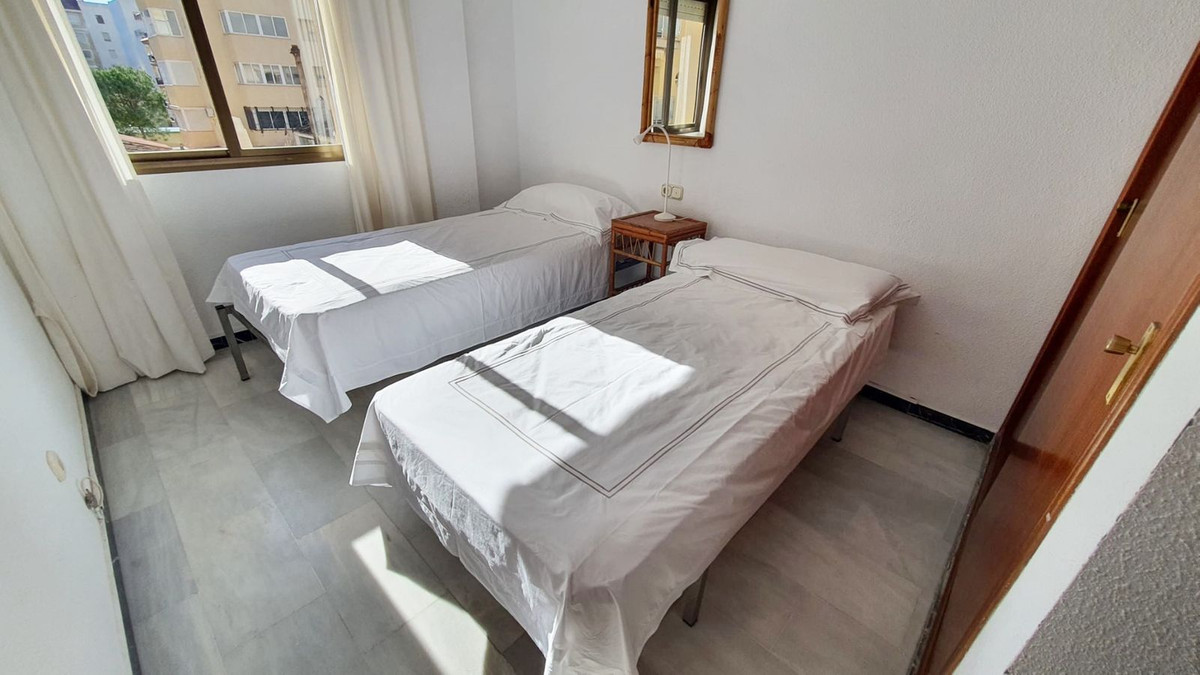 3 Bed Apartment for sale in Fuengirola Costa Del Sol, Málaga, Spain