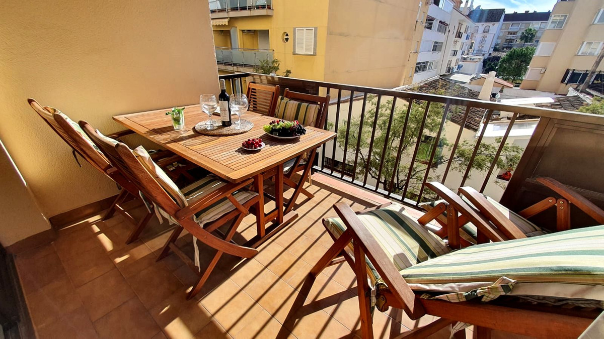 3 Bed Apartment for sale in Fuengirola Costa Del Sol, Málaga, Spain