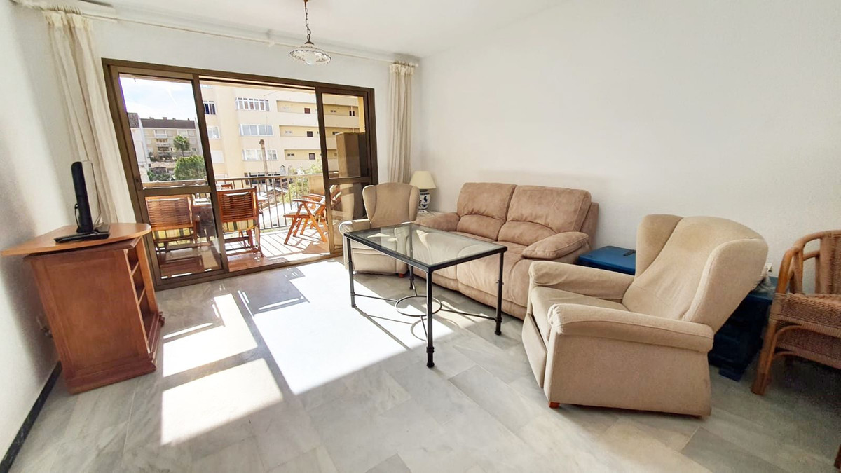 3 Bed Apartment for sale in Fuengirola Costa Del Sol, Málaga, Spain
