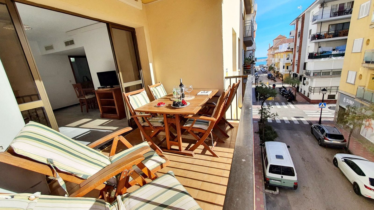 3 Bed Apartment for sale in Fuengirola Costa Del Sol, Málaga, Spain