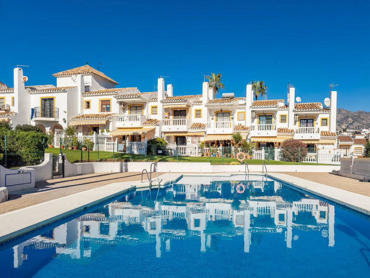 2 Bed Townhouse for sale in Mijas Costa Del Sol, Málaga, Spain