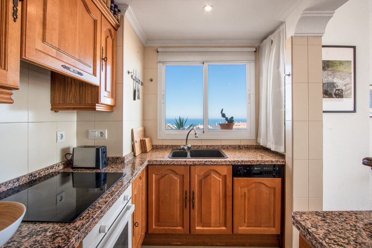 Se vende Apartamento en Planta Última de 2 dormitorios en Costa Del Sol, Málaga, España
