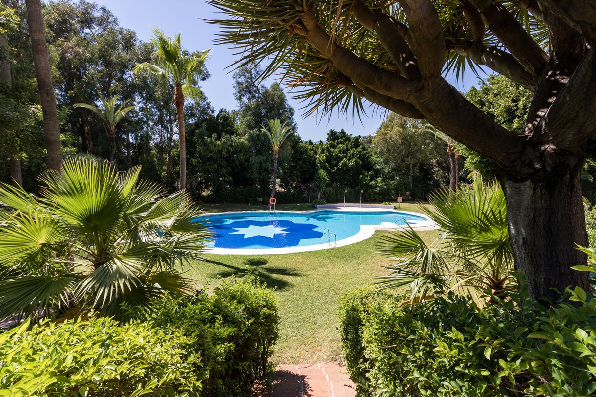 Se vende Apartamento en Planta Última de 2 dormitorios en Costa Del Sol, Málaga, España